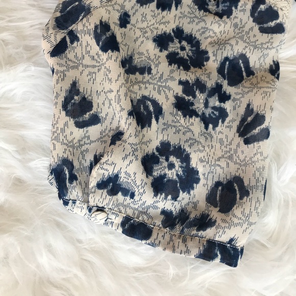 SOLD: Kimchi Blue (Urban Outfitters) Blouse - Picture 5 of 6